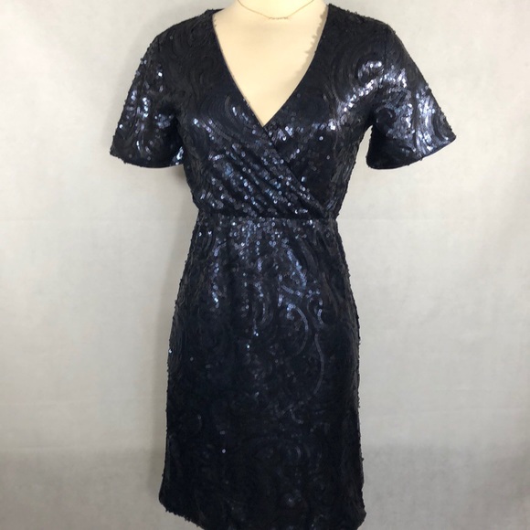 🔥🆕SALE🎉Navy Blue Sequin Mini Dress - Picture 4 of 7